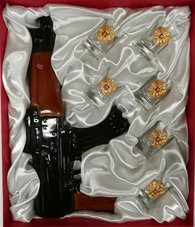 Набор для водки с керамическим штофом "МЕТКИЙ СТРЕЛОК"